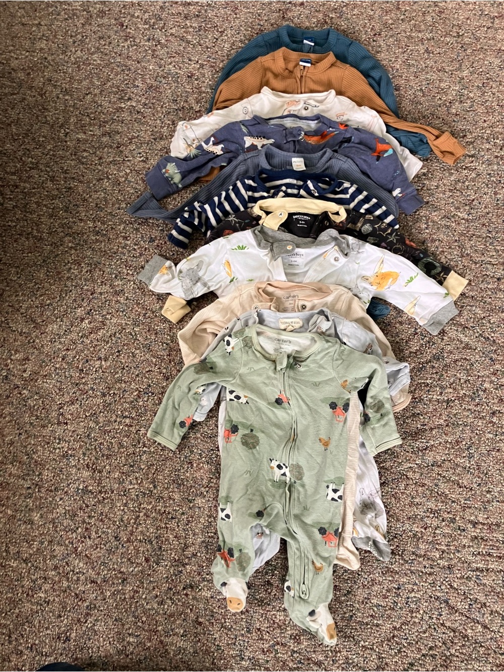 Lots of 3month/3-6month onesies! Great condition! Cute patterns!